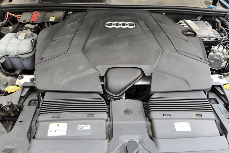 Used Audi Q7 2022 55 TFSI quattro S line Sport model Engine Bay