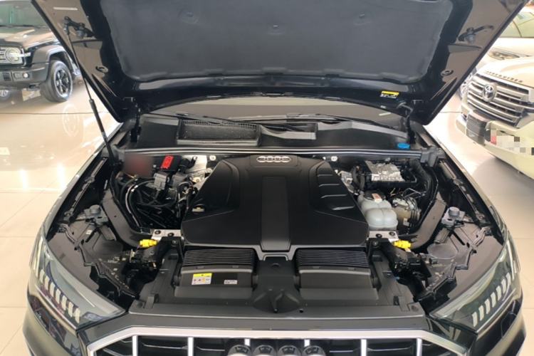 Used Audi Q7 2022 45 TFSI quattro S line Sport Edition Engine Bay