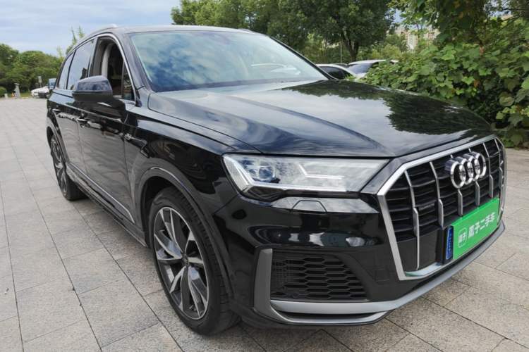 Used Audi Q7 2022 55 TFSI quattro S line Sport model Exterior 1
