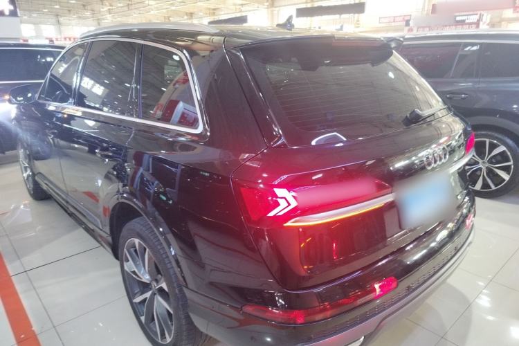 Used Audi Q7 2022 55 TFSI quattro S line Sport model Exterior 2