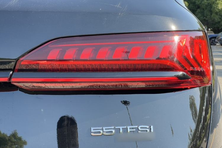 Used Audi Q7 2022 55 TFSI quattro S line Sport model Exterior 3