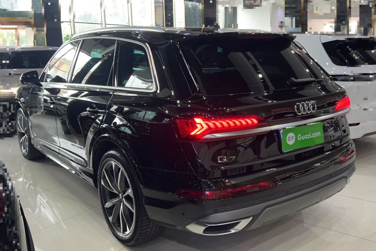 Used Audi Q7 2022 55 TFSI quattro S line Sport model Exterior 4