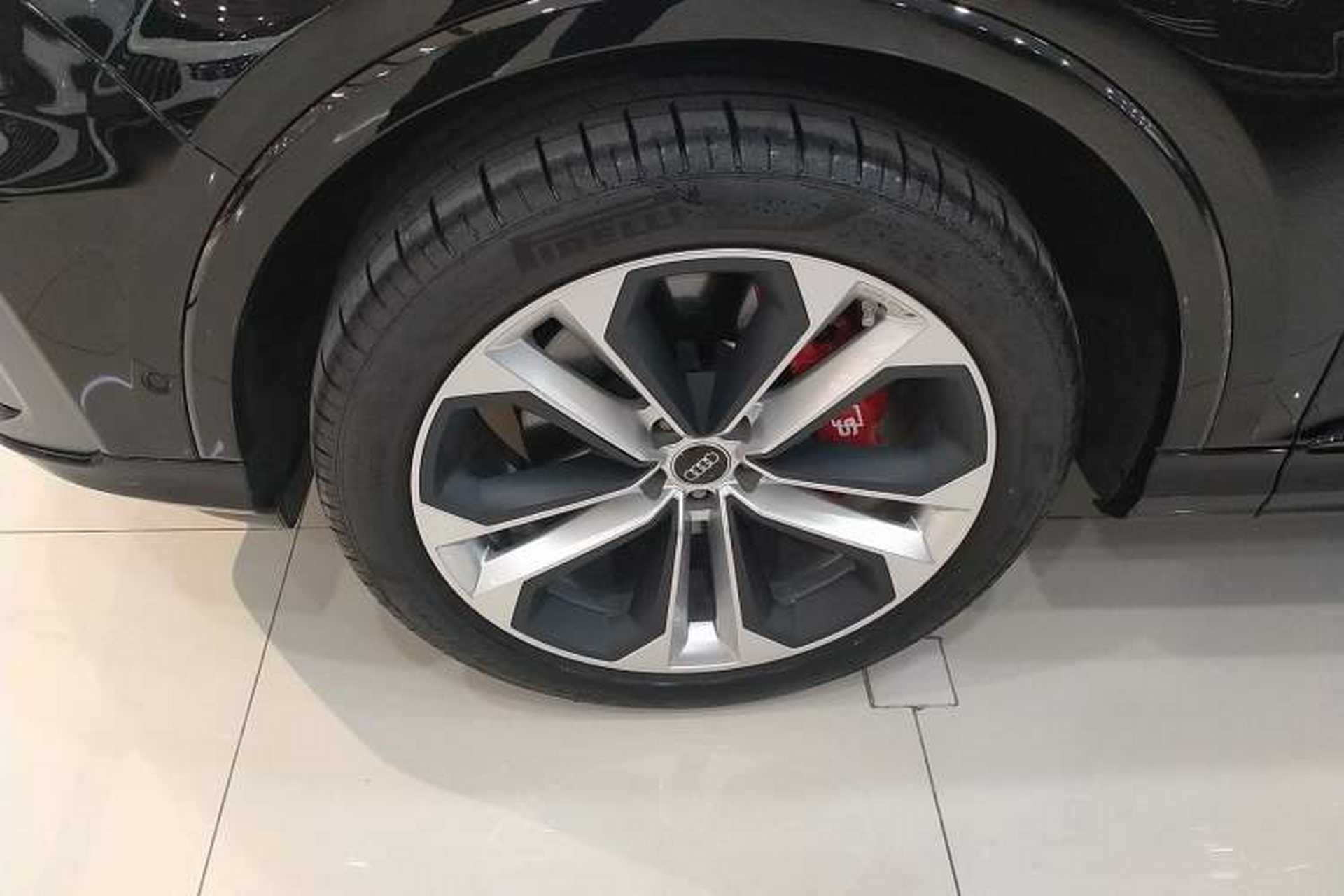 Used Audi Q7 2022 55 TFSI quattro S line Sport model Exterior 4
