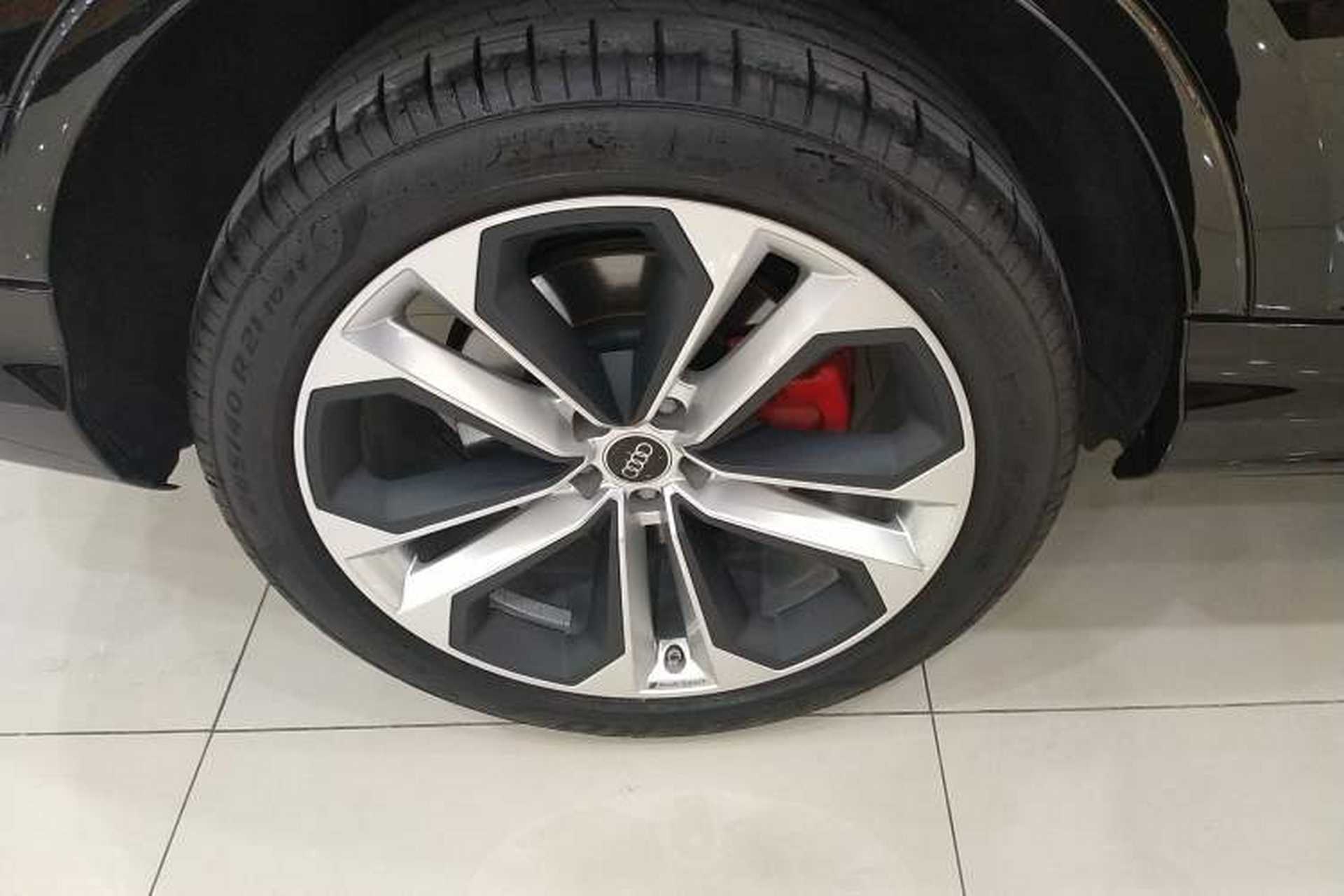 Used Audi Q7 2022 55 TFSI quattro S line Sport model Exterior 5