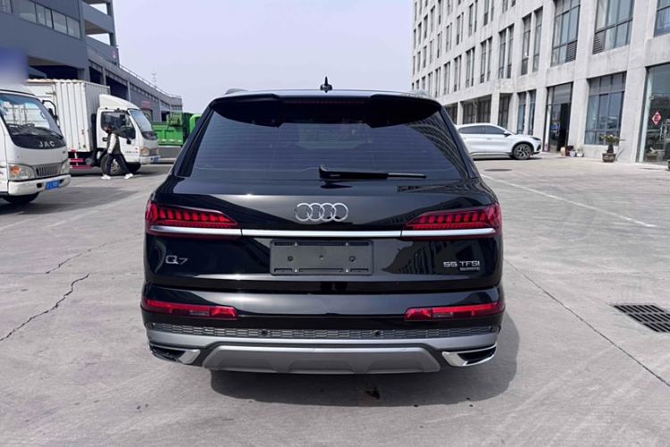 Used Audi Q7 2022 55 TFSI quattro S line Sport model Exterior 6