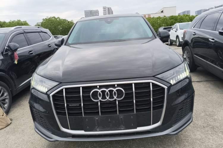 Used Audi Q7 2022 45 TFSI quattro S line Sport Edition Front