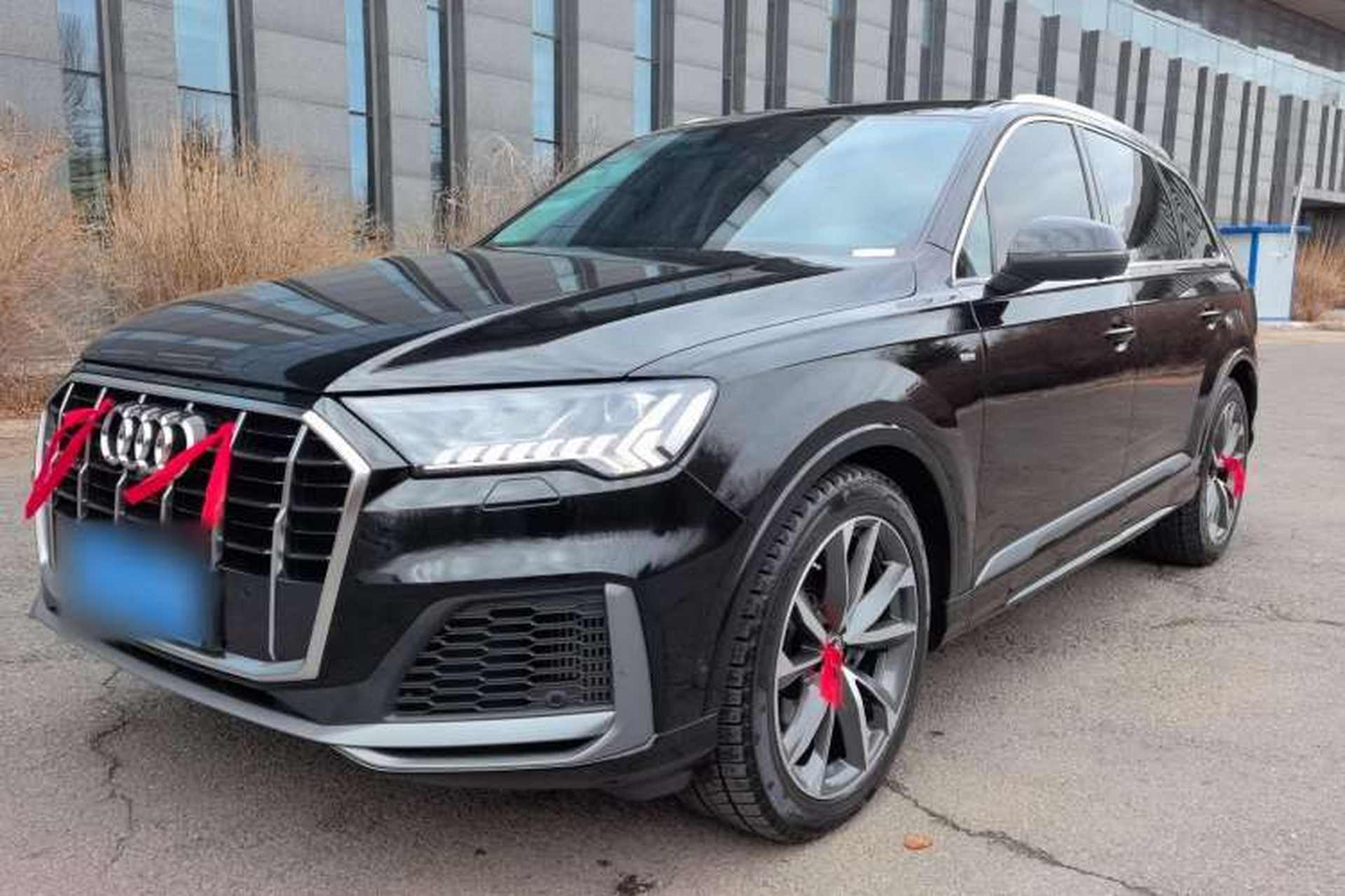 Used Audi Q7 2022 55 TFSI quattro S line Sport model Front Left 45 Deg