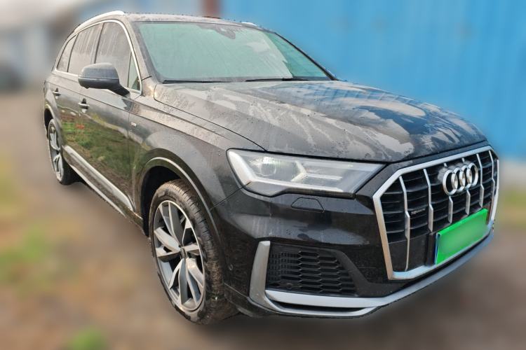 Used Audi Q7 2022 55 TFSI quattro S line Sport model Front Right 45 Deg