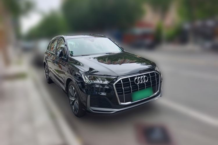 Used Audi Q7 2022 55 TFSI quattro S line Sport model Front Right 45 Deg