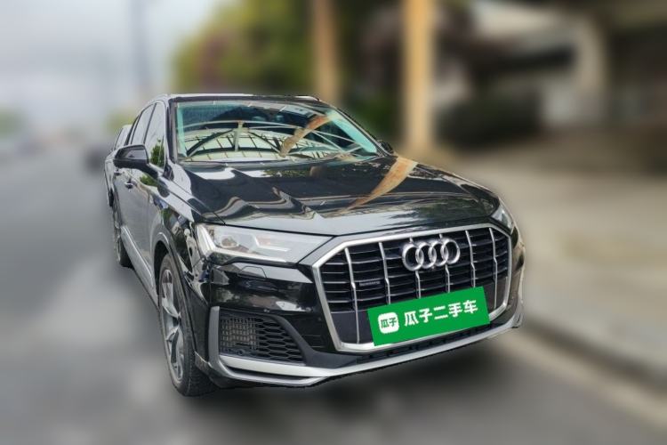 Used Audi Q7 2022 55 TFSI quattro S line Sport model Front Right 45 Deg