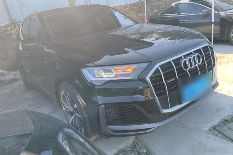 Used Audi Q7 2022 55 TFSI quattro S line Sport model Front Right 45 Deg