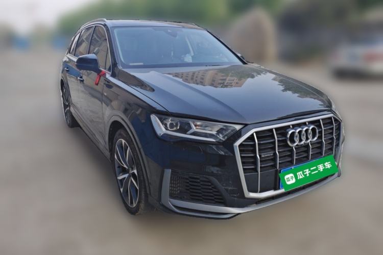 Used Audi Q7 2022 55 TFSI quattro S line Sport model Front Right 45 Deg