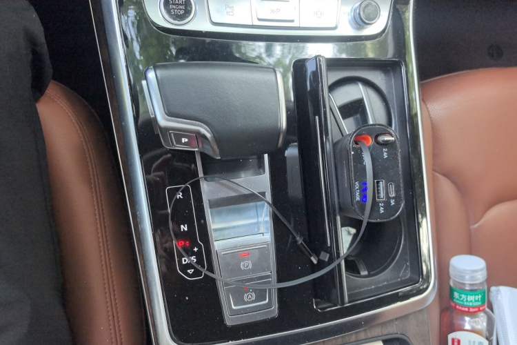 Used Audi Q7 2022 55 TFSI quattro S line Sport model Gear Lever