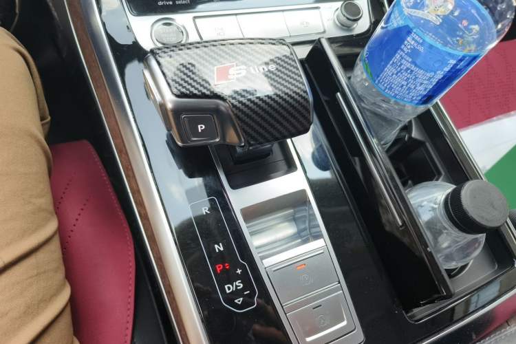 Used Audi Q7 2022 45 TFSI quattro S line Sport Edition Gear Lever