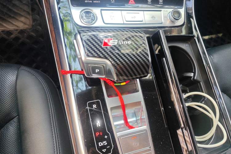 Used Audi Q7 2022 55 TFSI quattro S line Sport model Gear Lever