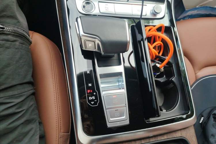Used Audi Q7 2022 45 TFSI quattro S line Sport Edition Gear Lever