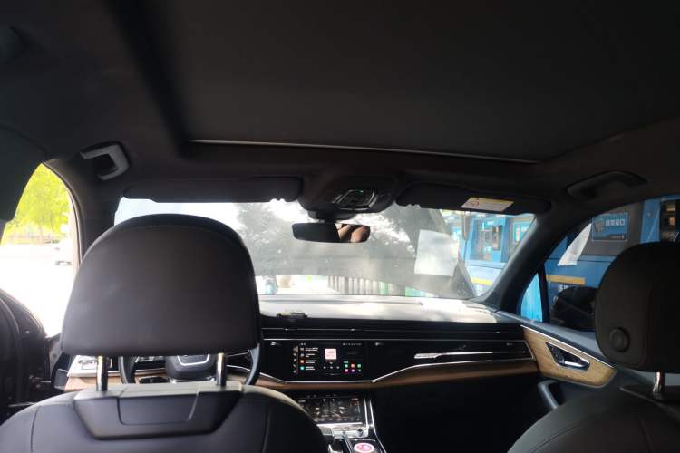 Used Audi Q7 2022 55 TFSI quattro S line Ice and Snow Sports Edition Headliner