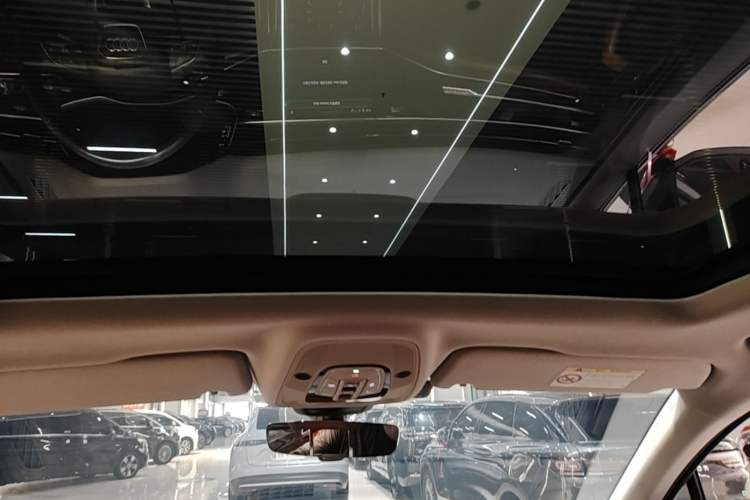 Used Audi Q7 2022 55 TFSI quattro S line Sport model Headliner