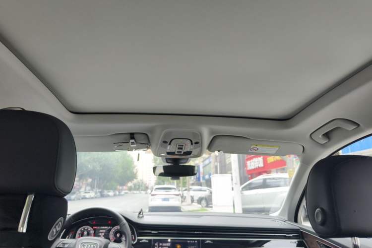 Used Audi Q7 2022 55 TFSI quattro S line Sport model Headliner