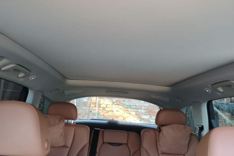 Used Audi Q7 2022 55 TFSI quattro S line Sport model Headliner