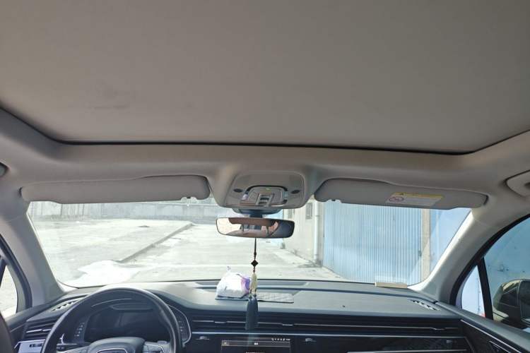 Used Audi Q7 2022 55 TFSI quattro S line Sport model Headliner