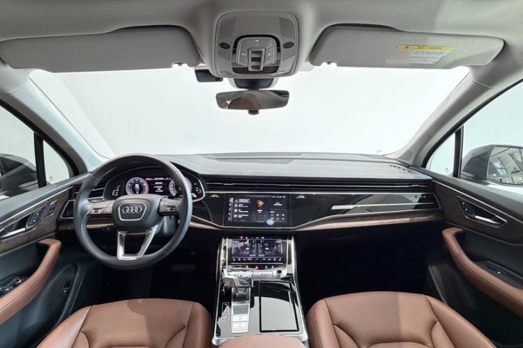 Used Audi Q7 2022 55 TFSI quattro S line Sport model Interior 1