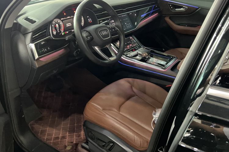 Used Audi Q7 2022 55 TFSI quattro S line Sport model Interior 1
