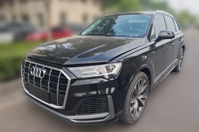 Used Audi Q7 2022 55 TFSI quattro S line Sport model