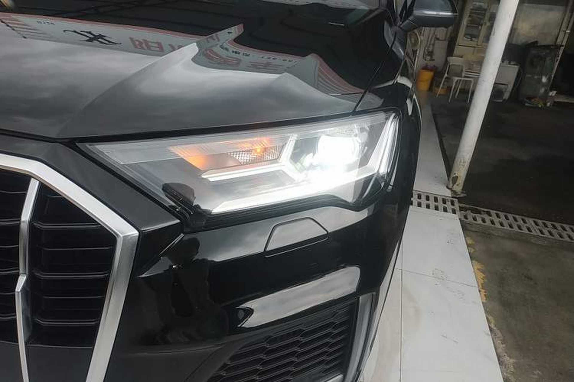 Used Audi Q7 2022 55 TFSI quattro S line Sport model Left Front Headlight