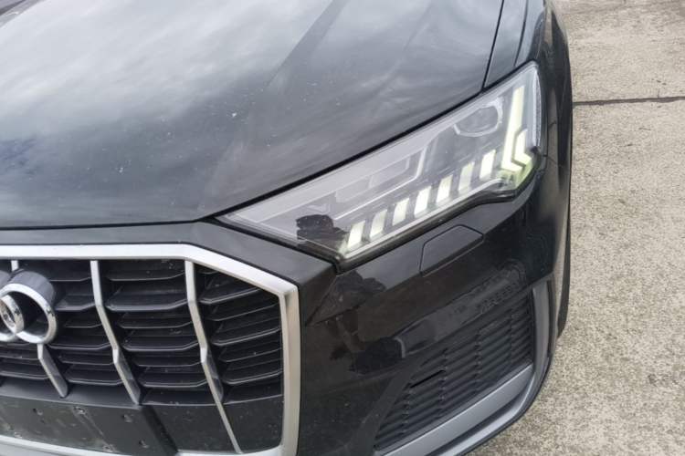 Used Audi Q7 2022 45 TFSI quattro S line Sport Edition Left Front Headlight