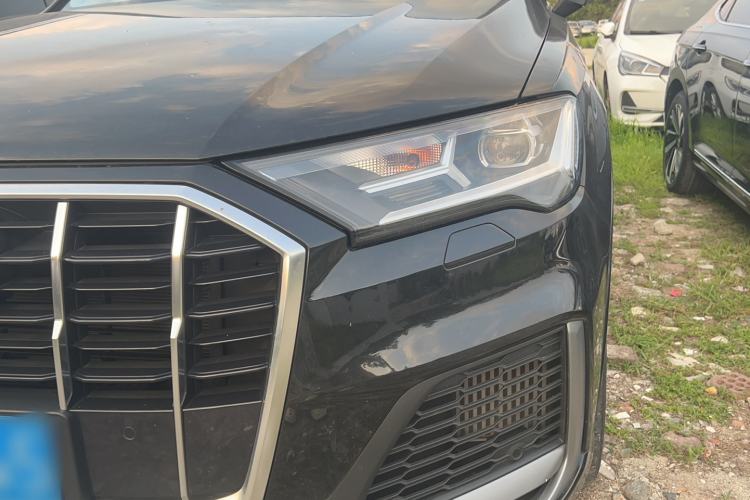 Used Audi Q7 2022 55 TFSI quattro S line Sport model Left Front Headlight