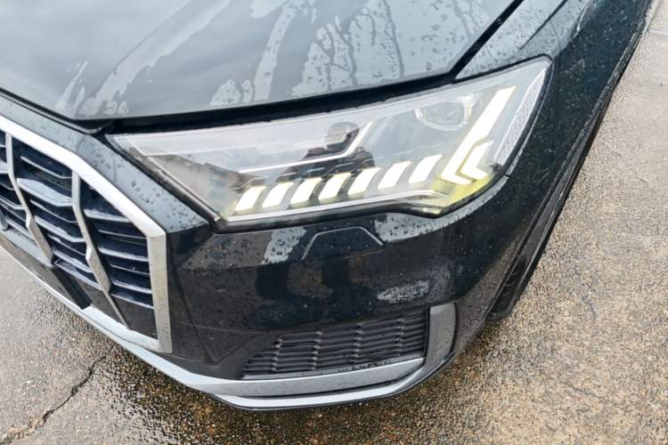 Used Audi Q7 2022 45 TFSI quattro S line Sport Edition Left Front Headlight