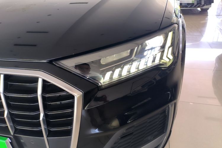 Used Audi Q7 2022 45 TFSI quattro S line Sport Edition Left Front Headlight