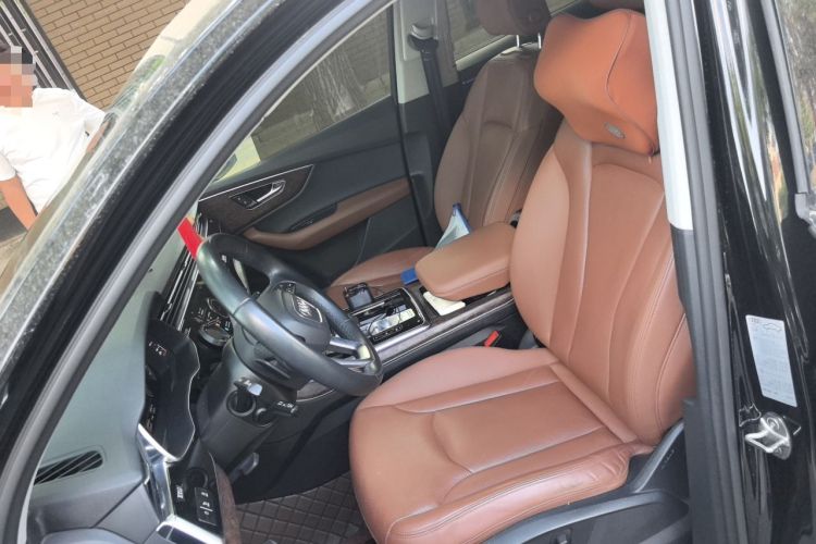 Used Audi Q7 2022 55 TFSI quattro S line Sport model Left Front Seat