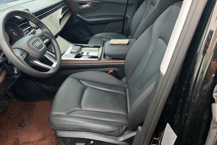 Used Audi Q7 2022 45 TFSI quattro S line Sport Edition Left Front Seat