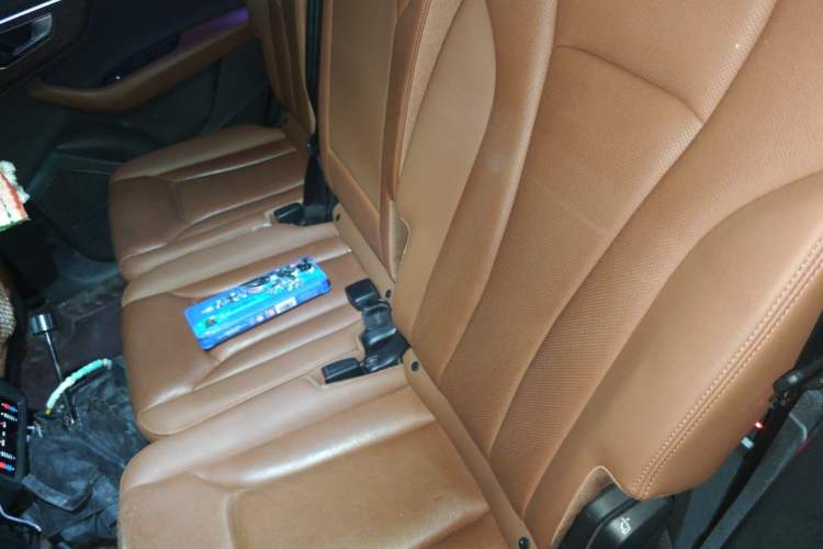 Used Audi Q7 2022 55 TFSI quattro S line Sport model Left Rear Seat
