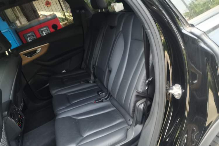 Used Audi Q7 2022 55 TFSI quattro S line Ice and Snow Sports Edition Left Rear Seat