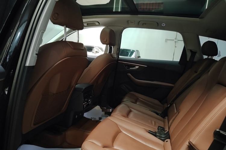 Used Audi Q7 2022 55 TFSI quattro S line Sport model Left Rear Seat