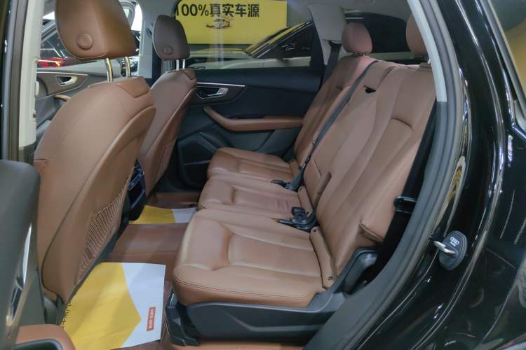 Used Audi Q7 2022 55 TFSI quattro S line Sport model Left Rear Seat
