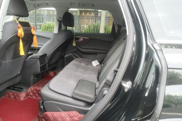 Used Audi Q7 2022 55 TFSI quattro S line Sport model Left Rear Seat