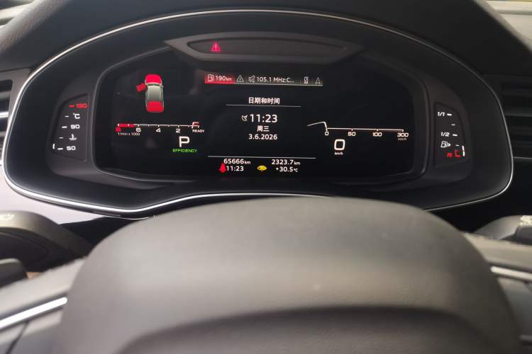 Used Audi Q7 2022 55 TFSI quattro S line Ice and Snow Sports Edition Odometer Close Up