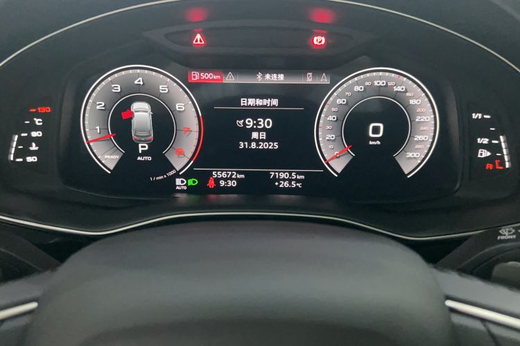 Used Audi Q7 2022 55 TFSI quattro S line Sport model Odometer Close Up