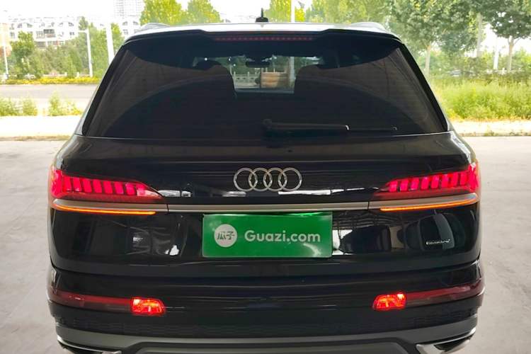 Used Audi Q7 2022 55 TFSI quattro S line Sport model Rear