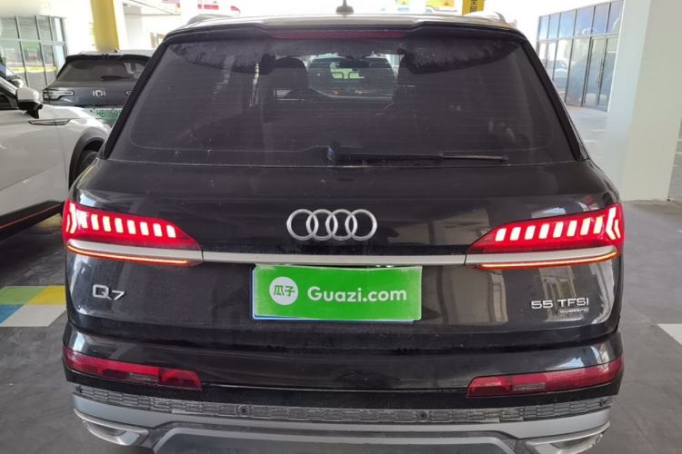 Used Audi Q7 2022 55 TFSI quattro S line Sport model Rear