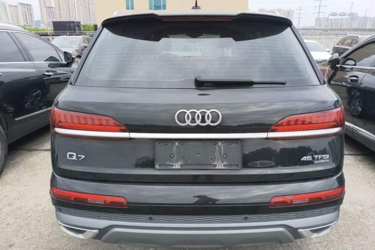 Used Audi Q7 2022 45 TFSI quattro S line Sport Edition Rear