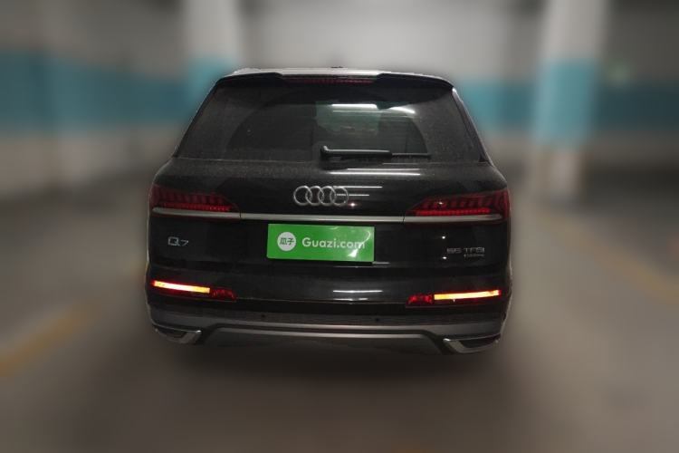 Used Audi Q7  Rear