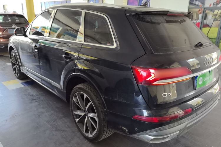 Used Audi Q7 2022 55 TFSI quattro S line Sport model Rear Left 45 Deg