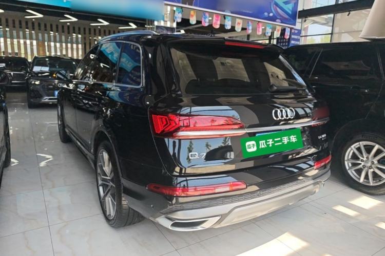 Used Audi Q7 2022 55 TFSI quattro S line Sport model Rear Left 45 Deg