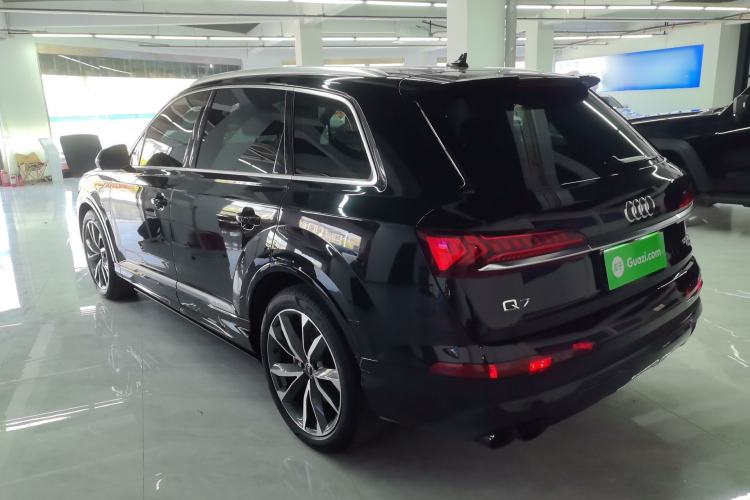 Used Audi Q7 2022 55 TFSI quattro S line Sport model Rear Left 45 Deg