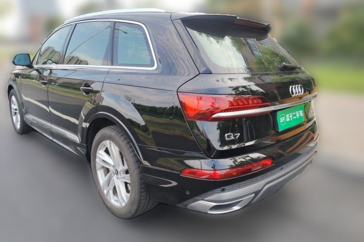 Used Audi Q7 2022 45 TFSI quattro S line Sport Edition Rear Left 45 Deg